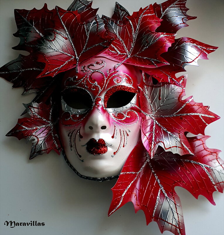 MÁS MÁSCARAS