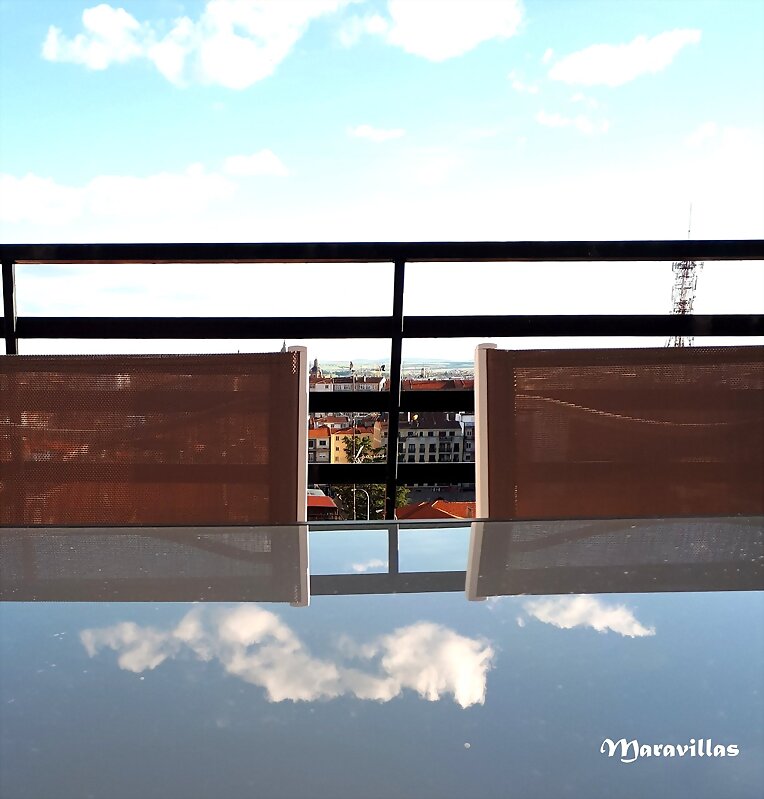 NUBES BLANCAS
