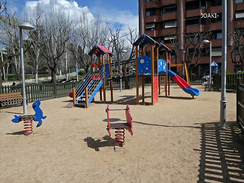 MINI PARQUES INFANTILES-BALANCINES-2-