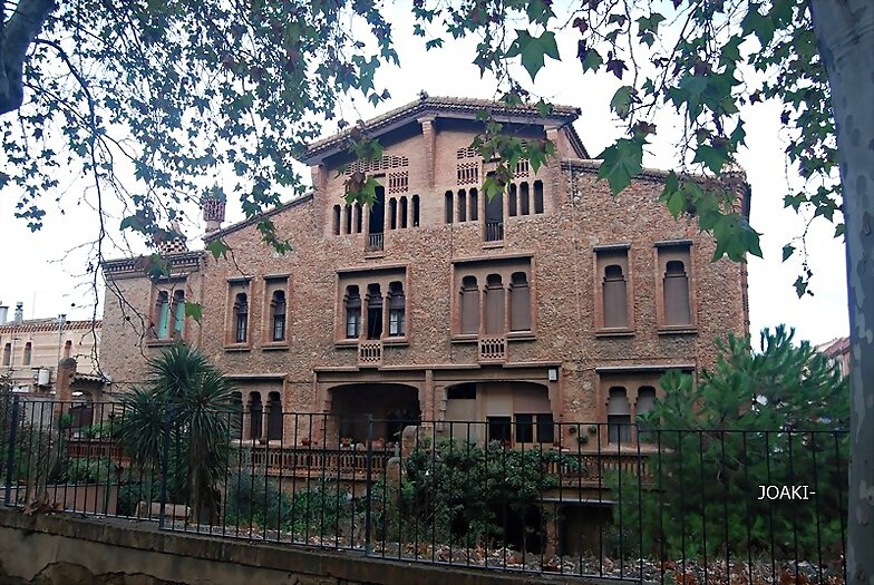 UN PASEO POR ....33-(9)-LA COLONIA GÜELL-BCN