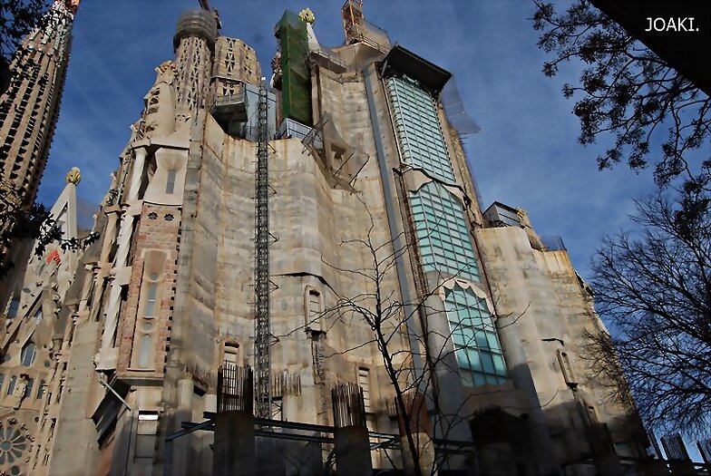 "LA SAGRADA FAMILIA ,FOTO A FOTO".124-