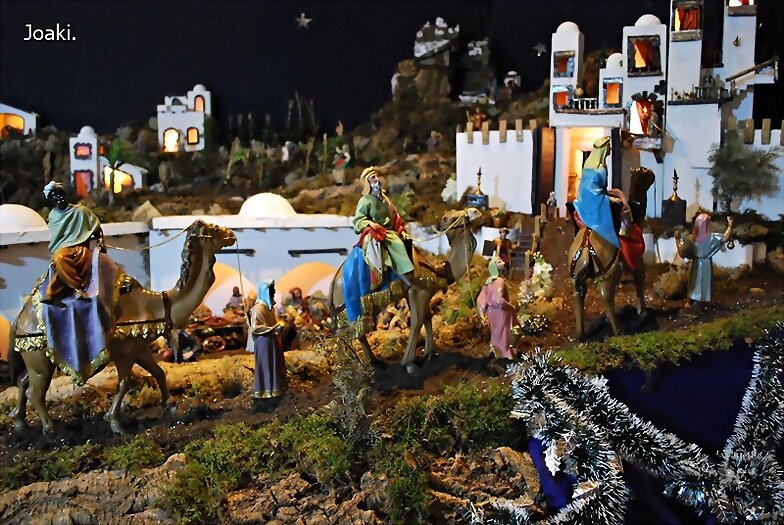"YA VIENEN LOS REYES POR LAS MONTAÑAS..."