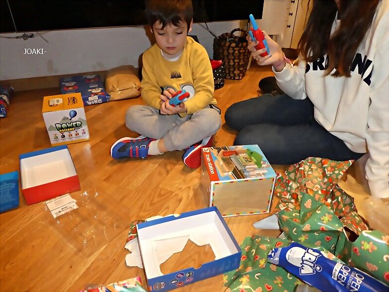 FELICES REYES 2.024.