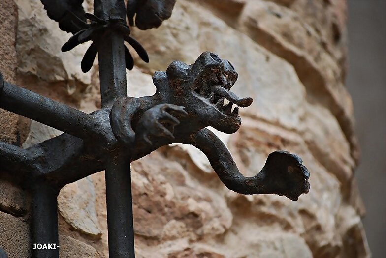 "LA RUTA DE LOS DRAGONES"- 295-