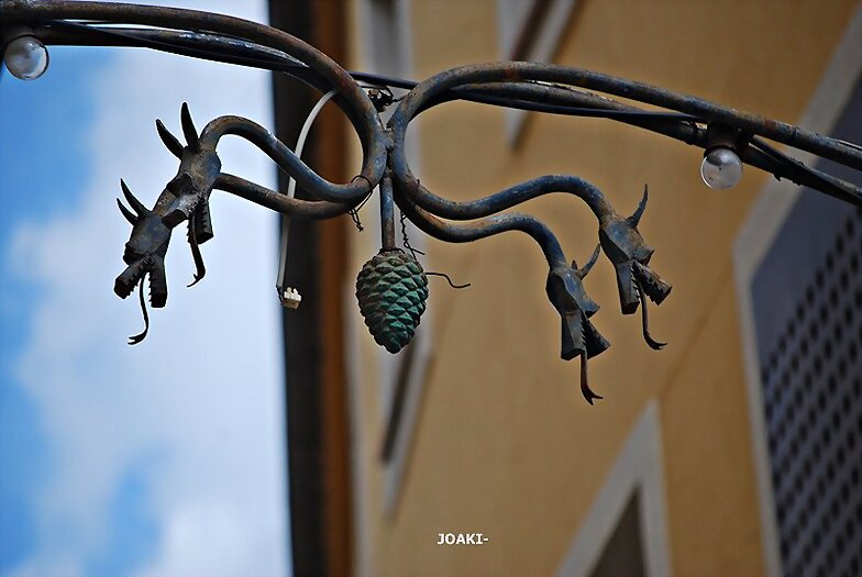 "LA RUTA DE LOS DRAGONES"- 296-