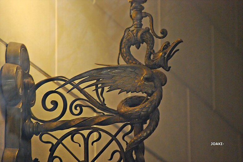 "LA RUTA DE LOS DRAGONES"- 302-