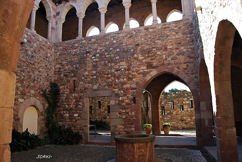 EL CASTELL CARTOIXA DE VALLPARADIS-Terrassa-
