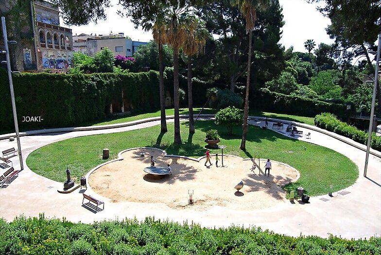 PARQUE DE JOAN REVENTÓS -Barcelona -