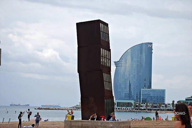 "L'ESTEL FERIT"La Estrella Herida .