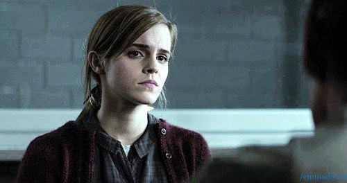 Emma en la película Regresión.