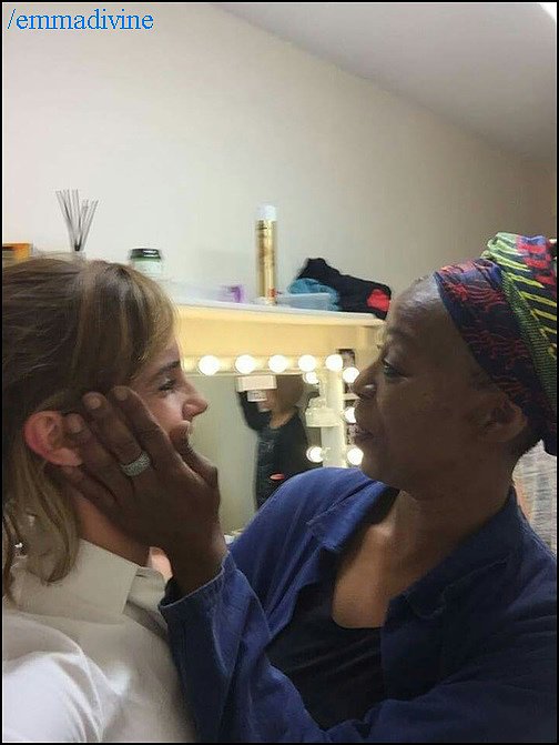 Emma Watson y Noma Dumezweni