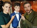 Emma Watson, Dan Stvens y un fan.