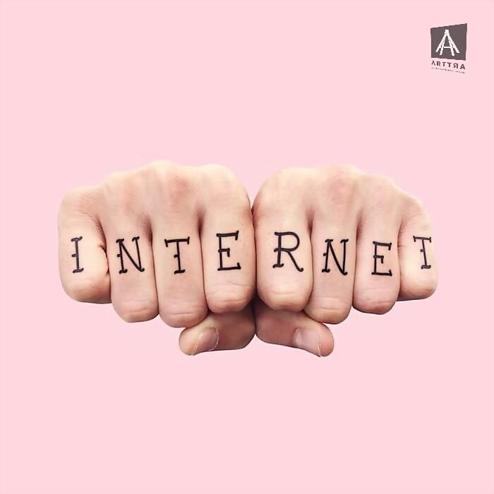 TAL DIA COMO HOY...  LA APARICION DEL INTERNET 1º