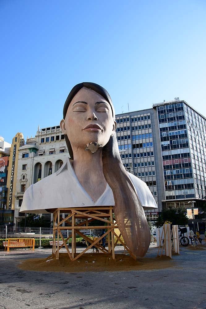 FALLAS 2021: LA MEDITADORA