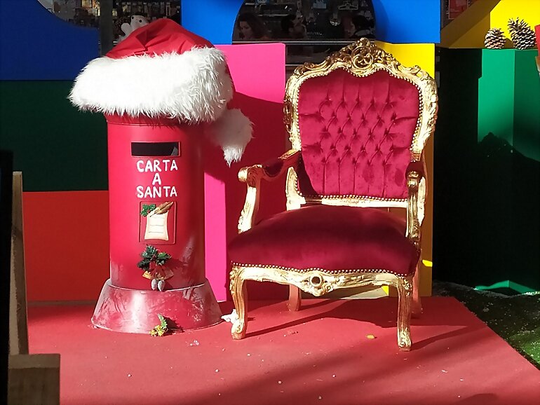 JUGAMOS: CANCIONES ANTI- NAVIDEÑAS