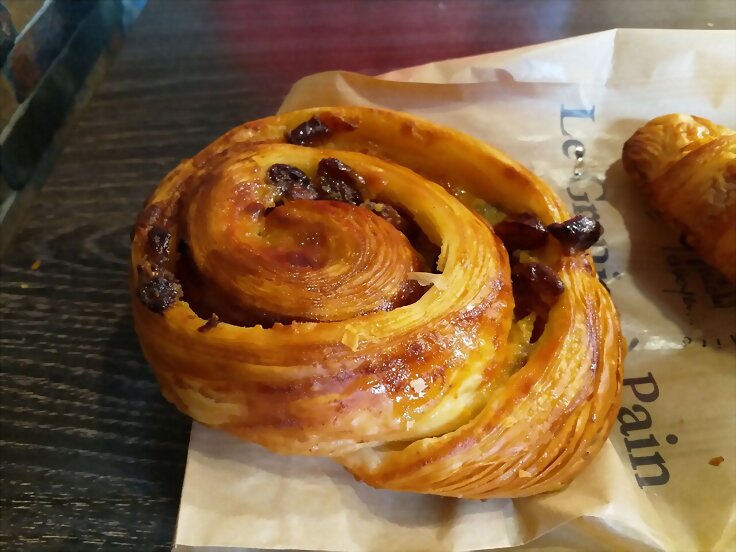 Pain aux raisins