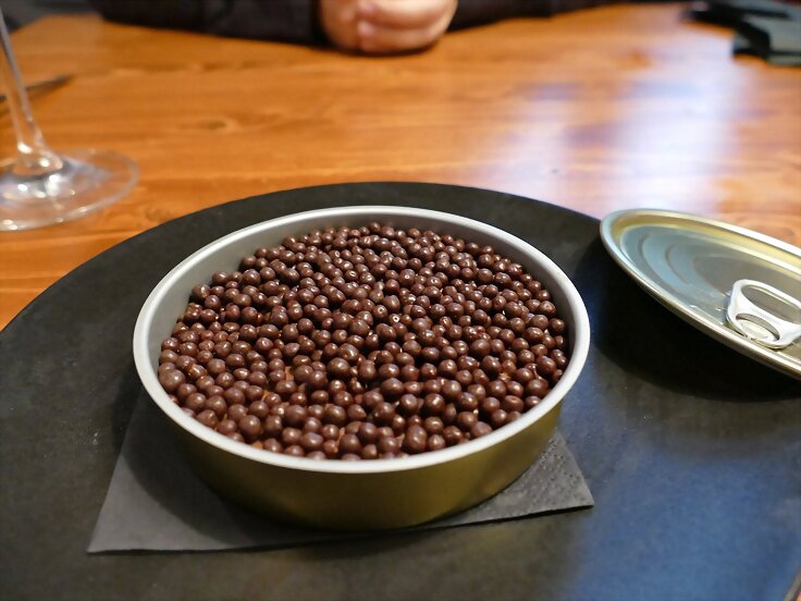 Caviar chocolate