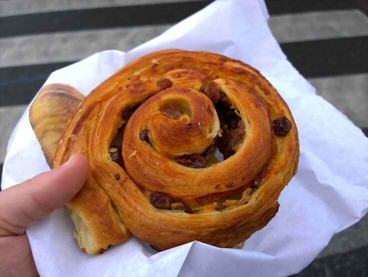 Pain au raisins
