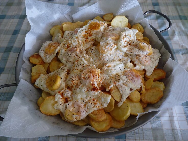 Huevos con patatas